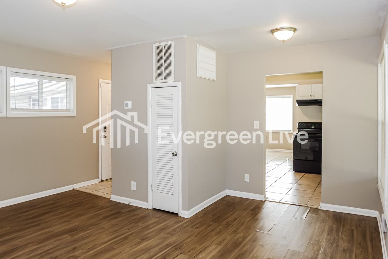 3524 Flamingo Rd Sw - Photo 3 of 15