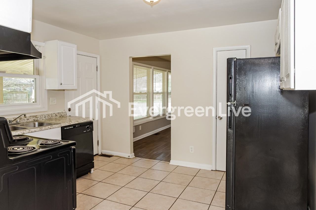 3524 Flamingo Rd Sw - Photo 7 of 15