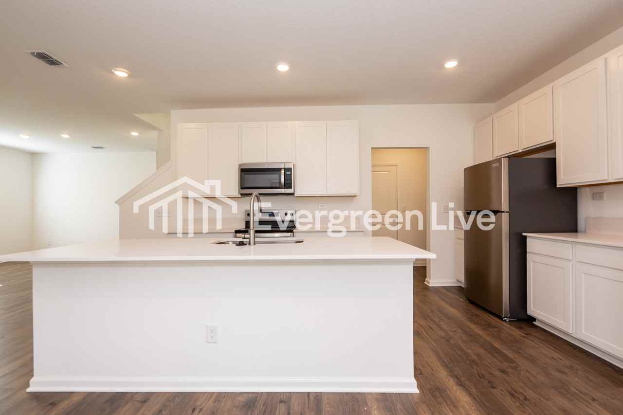 3634 Belstead Way - Photo 6 of 16