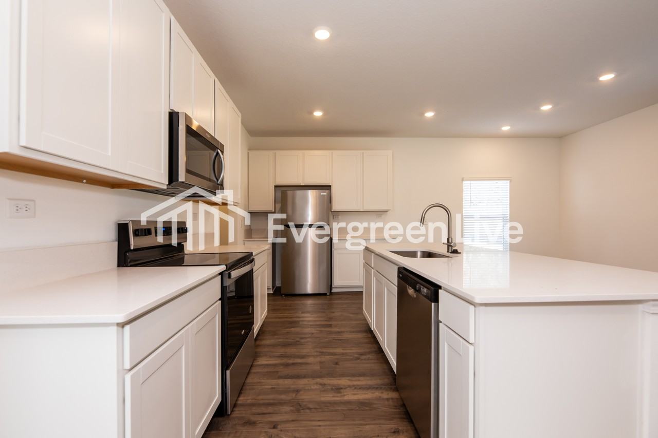 3634 Belstead Way - Photo 7 of 16