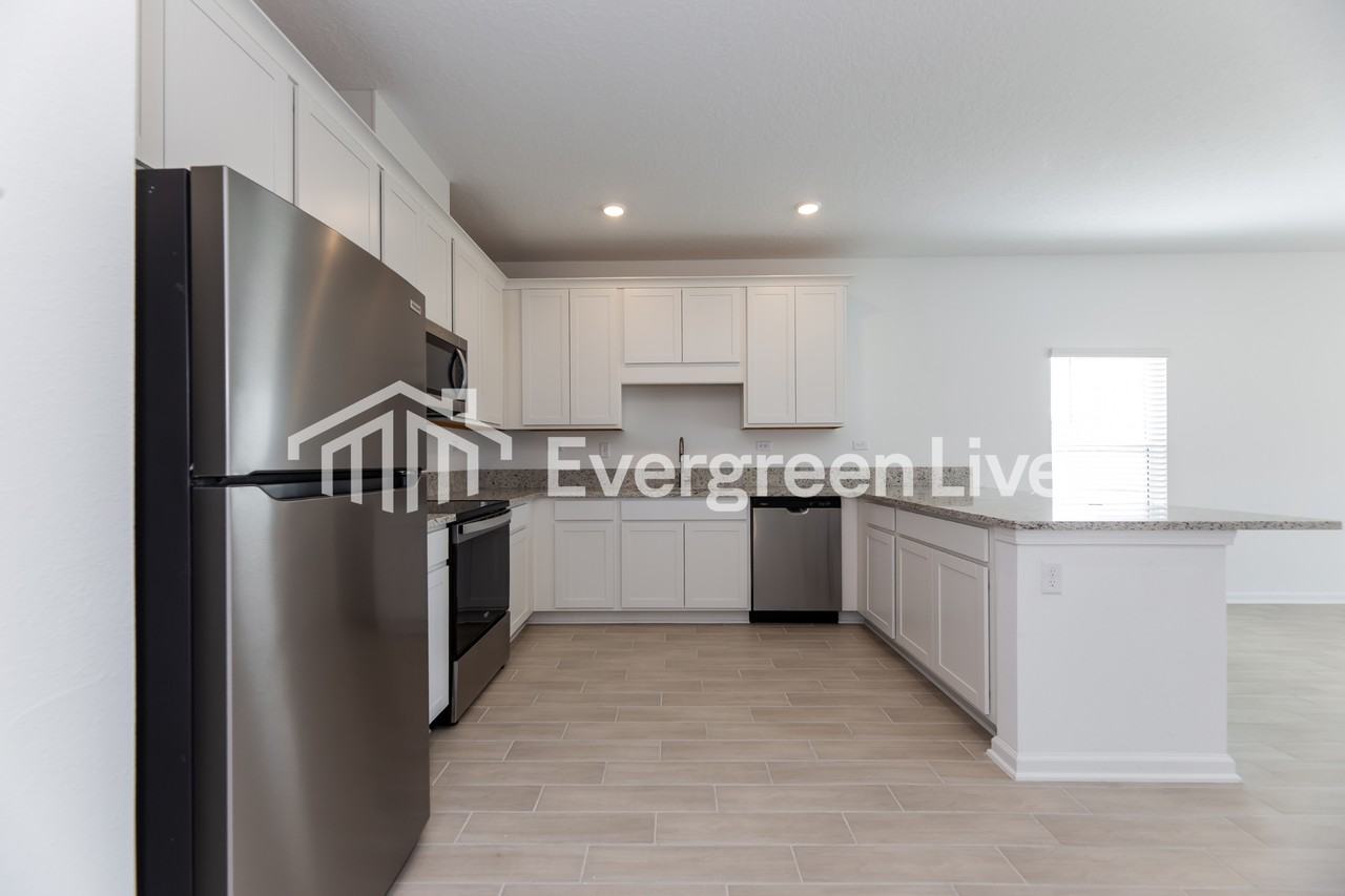 3653 Belstead Way - Photo 5 of 16