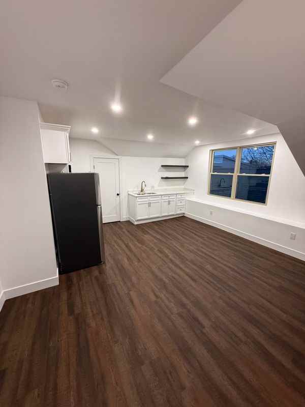 285 Genesee St ##3 - Photo 2 of 11