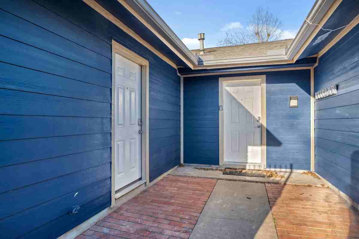 12002 Swan Dr - Photo 3 of 30