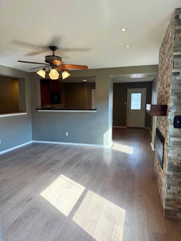 2250 Sundrop Bay - Photo 2 of 13