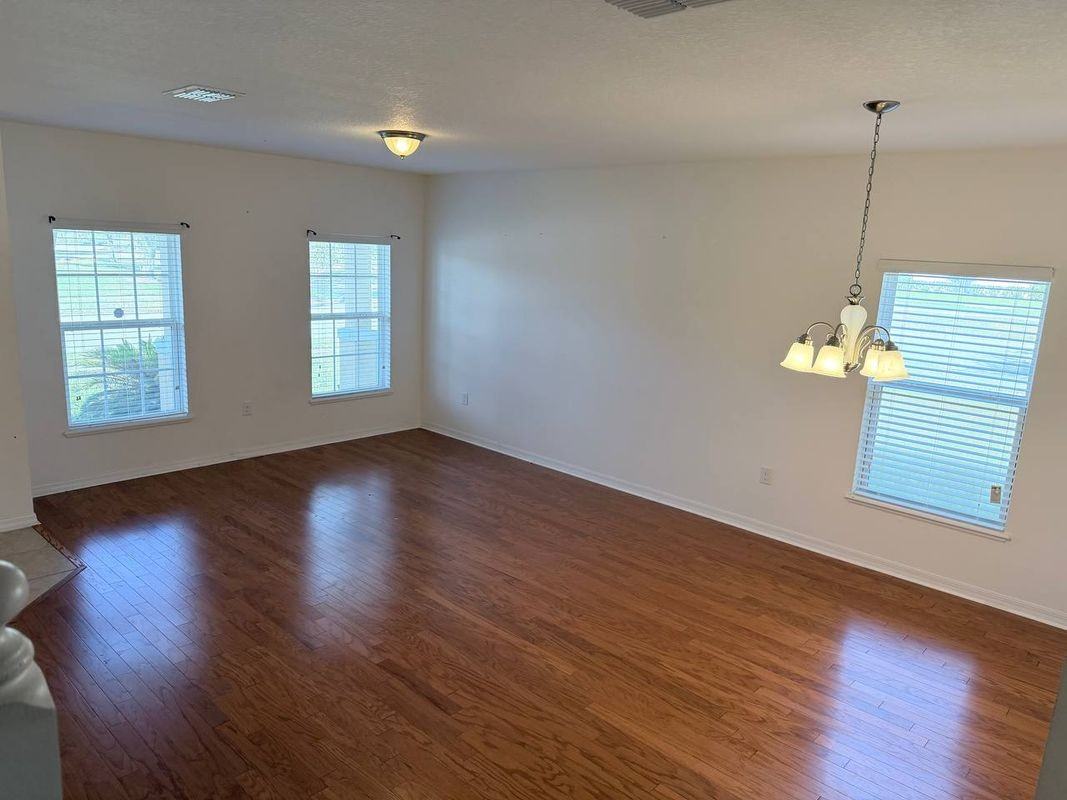 1801 Centennial Ave - Photo 3 of 9