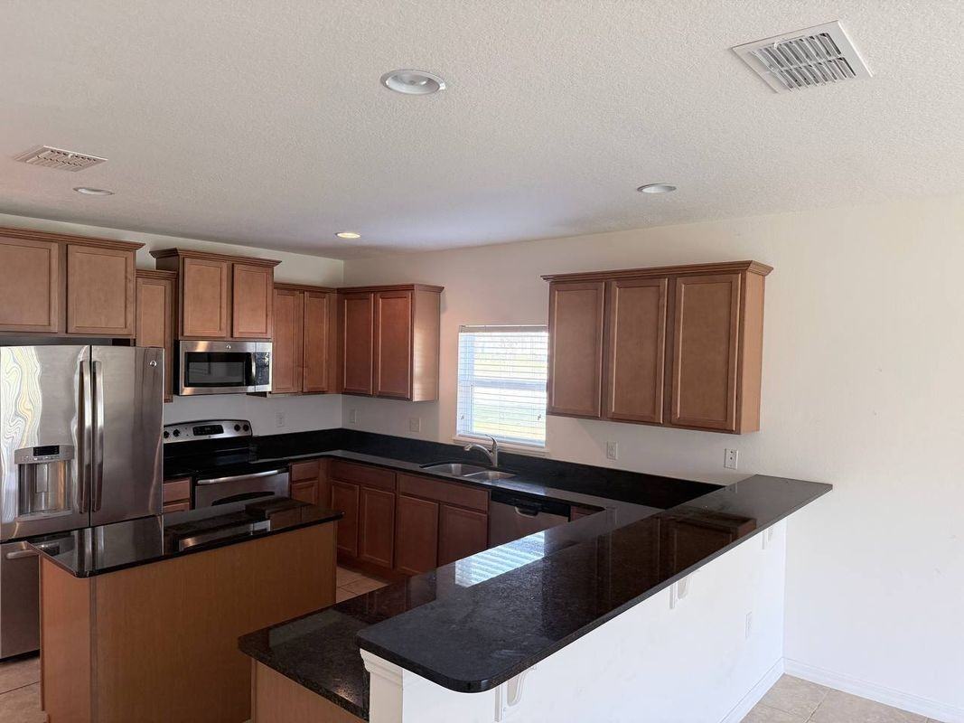 1801 Centennial Ave - Photo 6 of 9