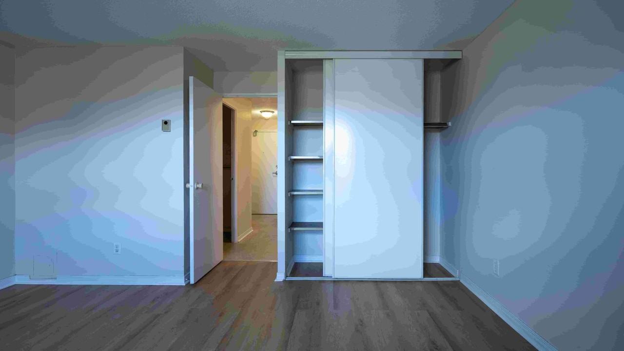 6 Radisson - Photo 6 of 36