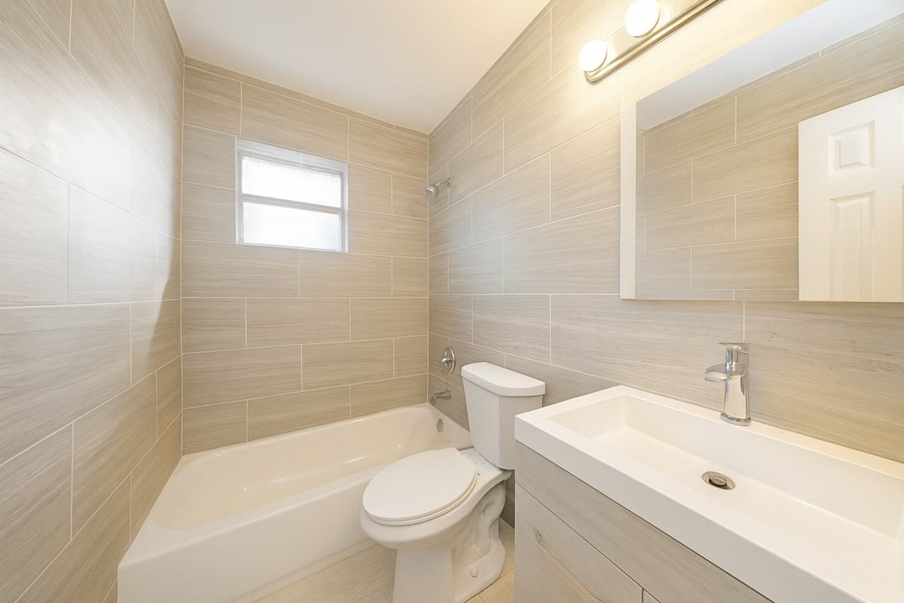 5740 Mayo Street - Photo 7 of 12