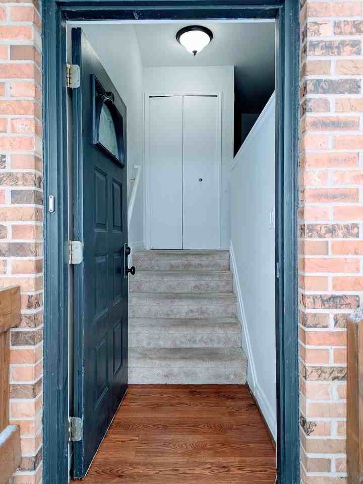 253 Pinewood Cir #NA - Photo 2 of 13