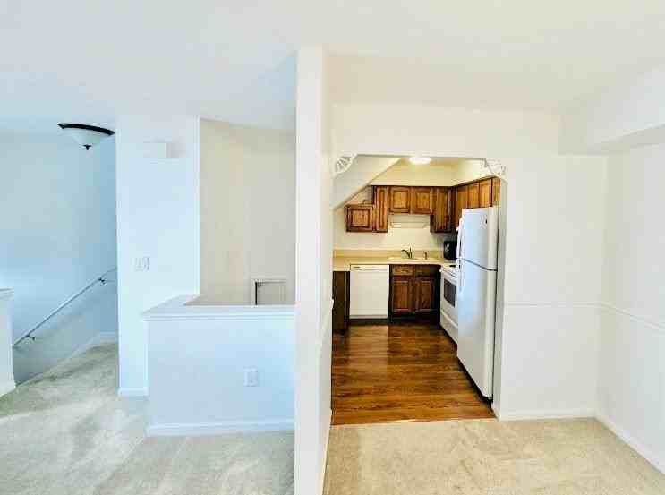 253 Pinewood Cir #NA - Photo 5 of 13