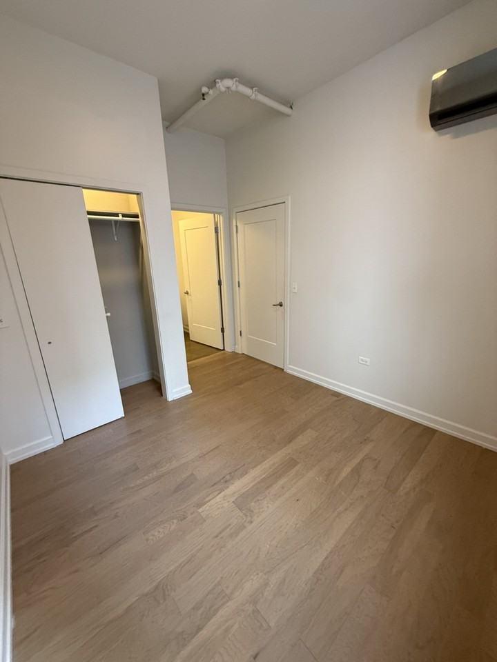 108 W Chicago Ave - Photo 3 of 9