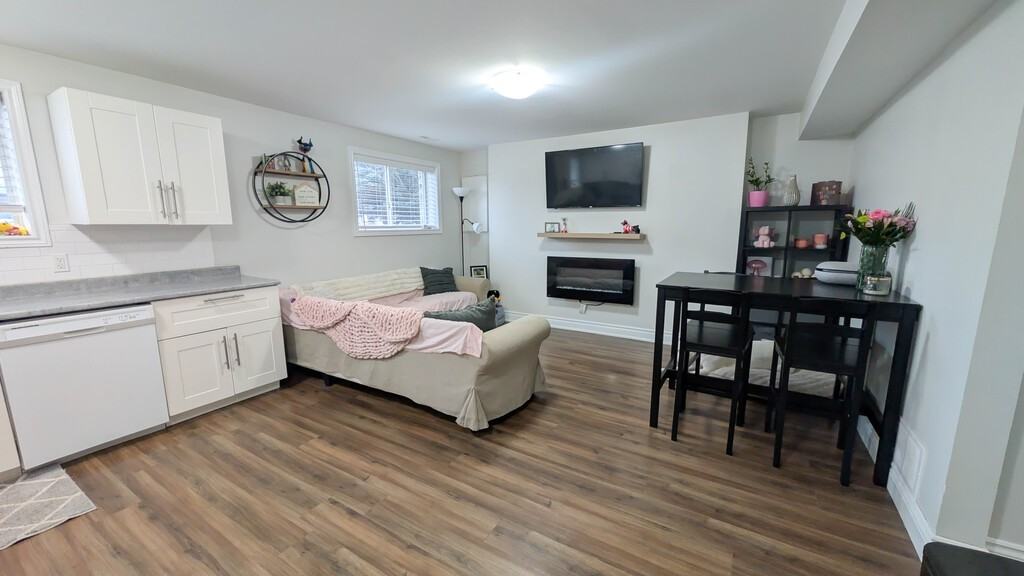 62 Adel Dr - Photo 2 of 30