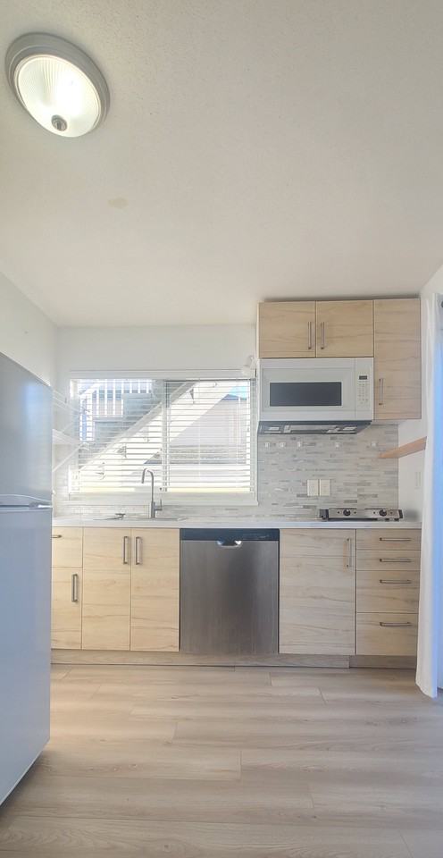 1915 159A Street - Photo 2 of 16