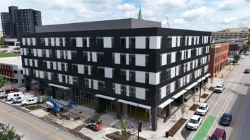 featured image of 418 E Grand Ave