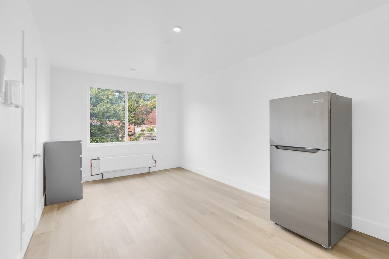 5141 Rue Saint-Hubert ##27 - Photo 5 of 9