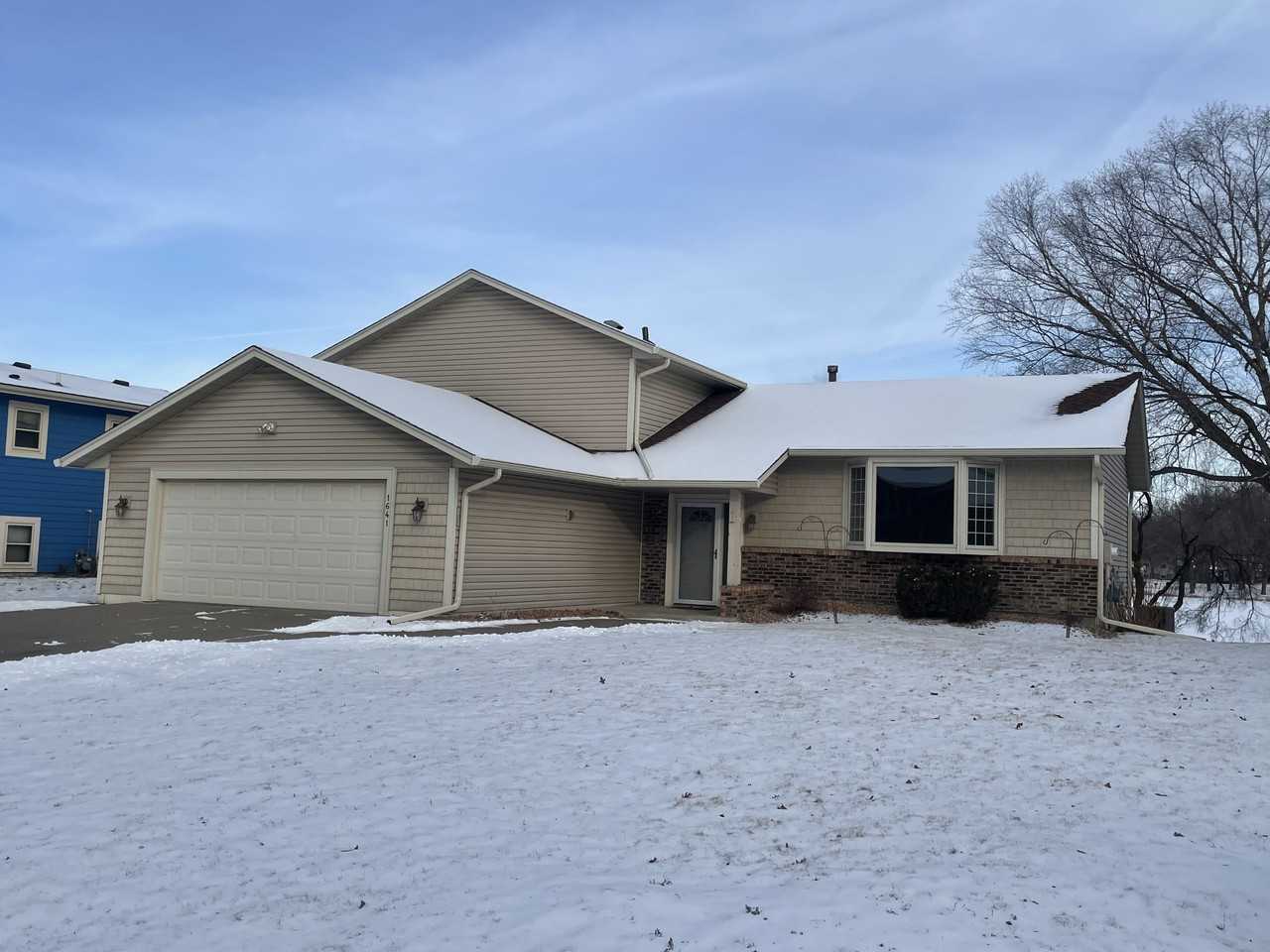 1641 Camelot Ln Ne #0 - Photo 2 of 40