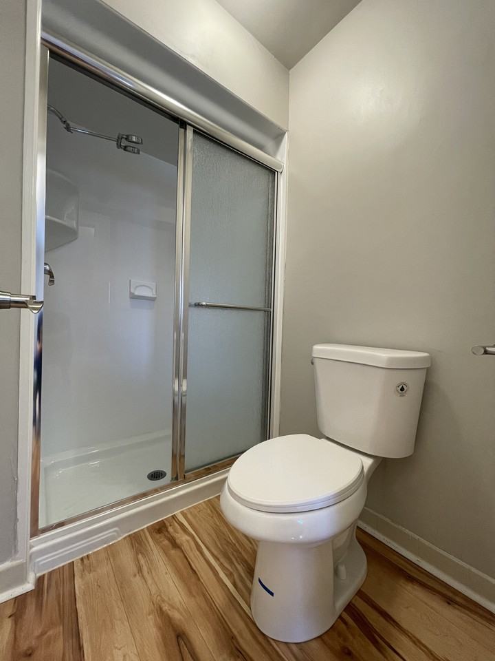 1641 Camelot Ln Ne #0 - Photo 6 of 40