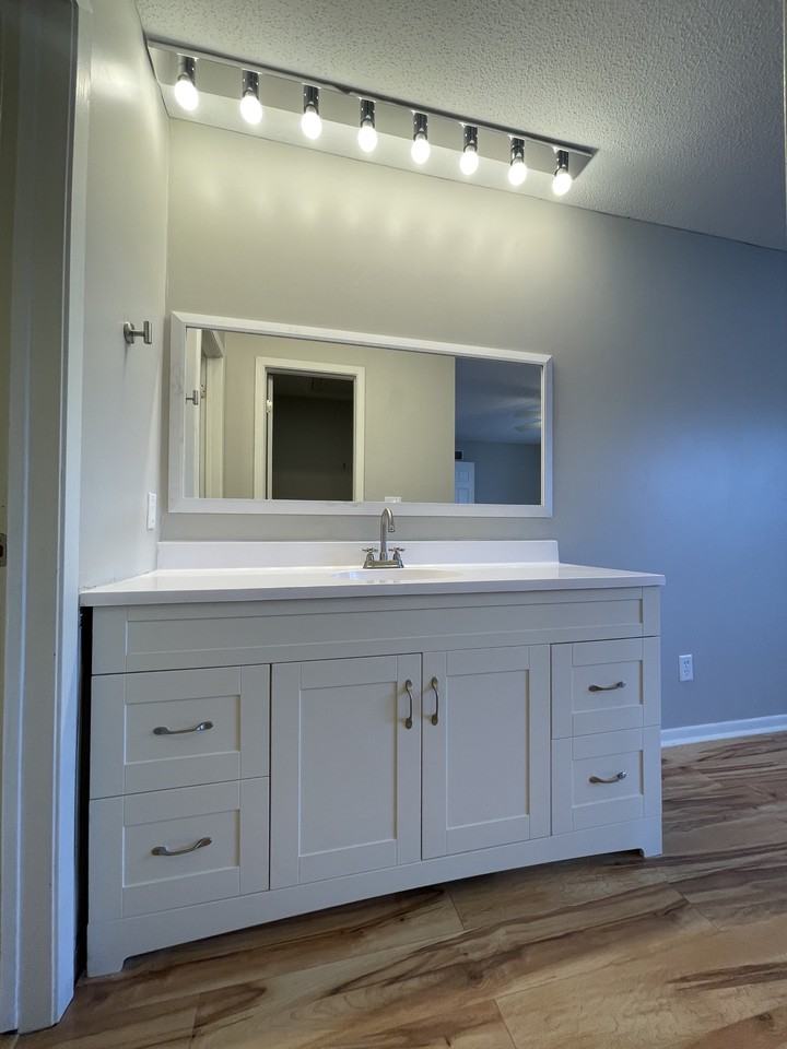 1641 Camelot Ln Ne #0 - Photo 7 of 40