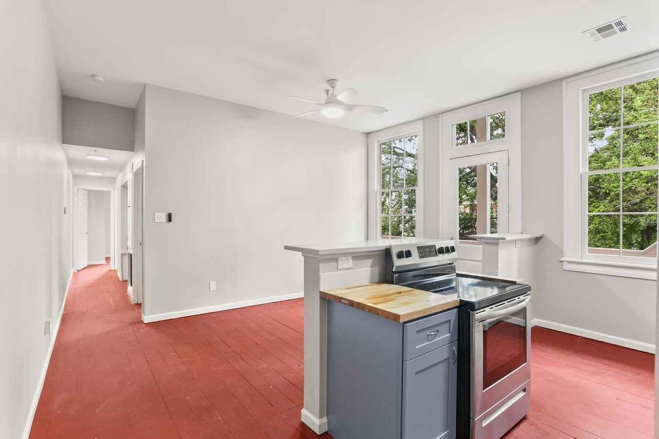 2103 Baronne St Apt 2d #2D - Photo 2 of 8