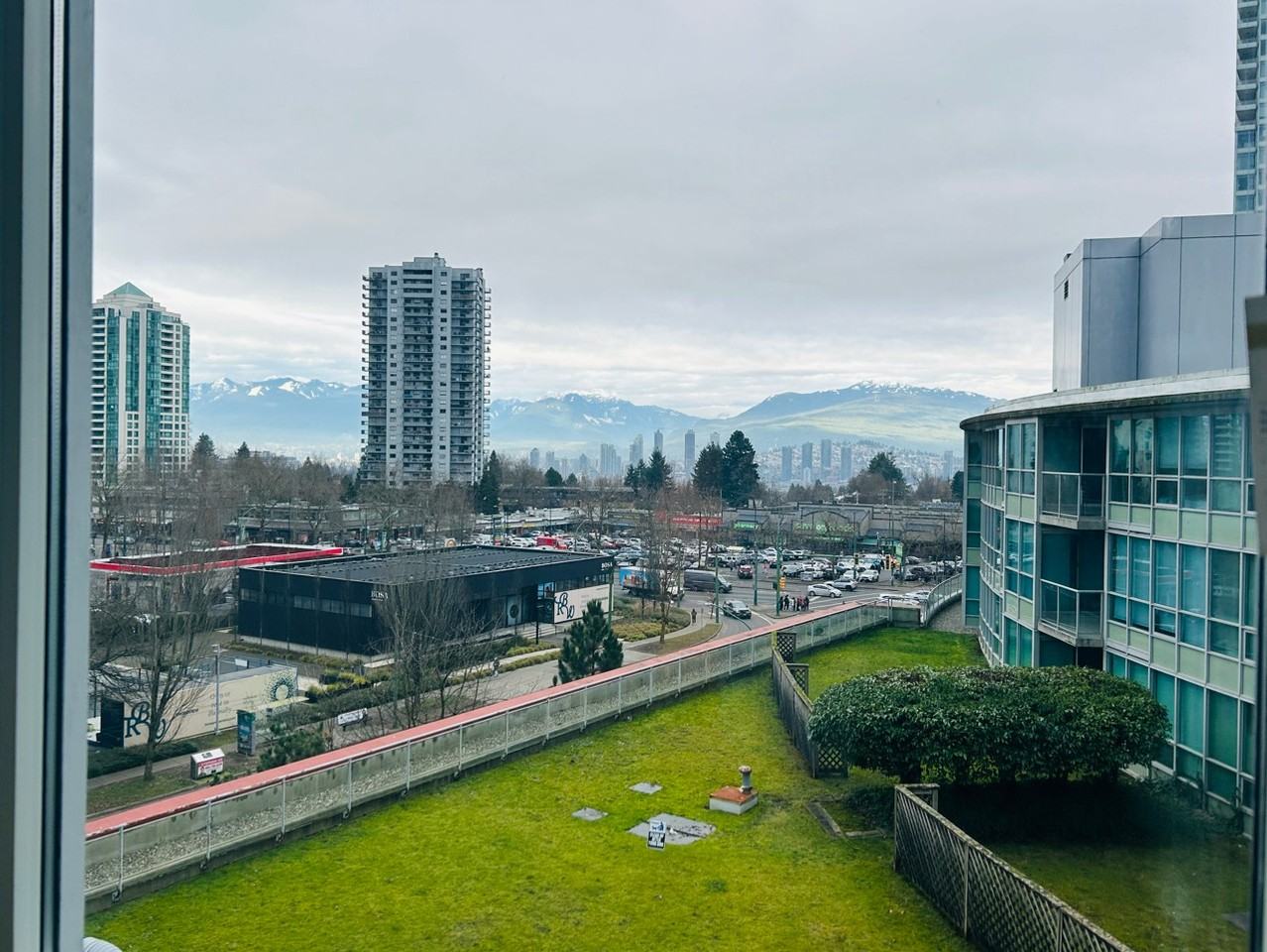 6088 Willingdon Avenue #7th Floor - Photo 5 of 17