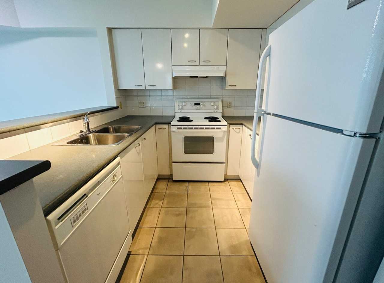 6088 Willingdon Avenue #7th Floor - Photo 6 of 17