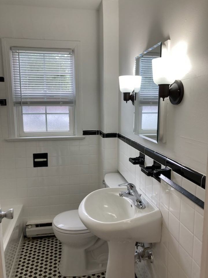 Delmar Place - Photo 5 of 8