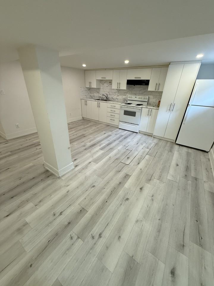 64 Lockerbie Avenue - Photo 2 of 5