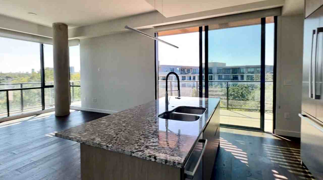 5605 Village Glen Dr #4401 - Photo 2 of 19