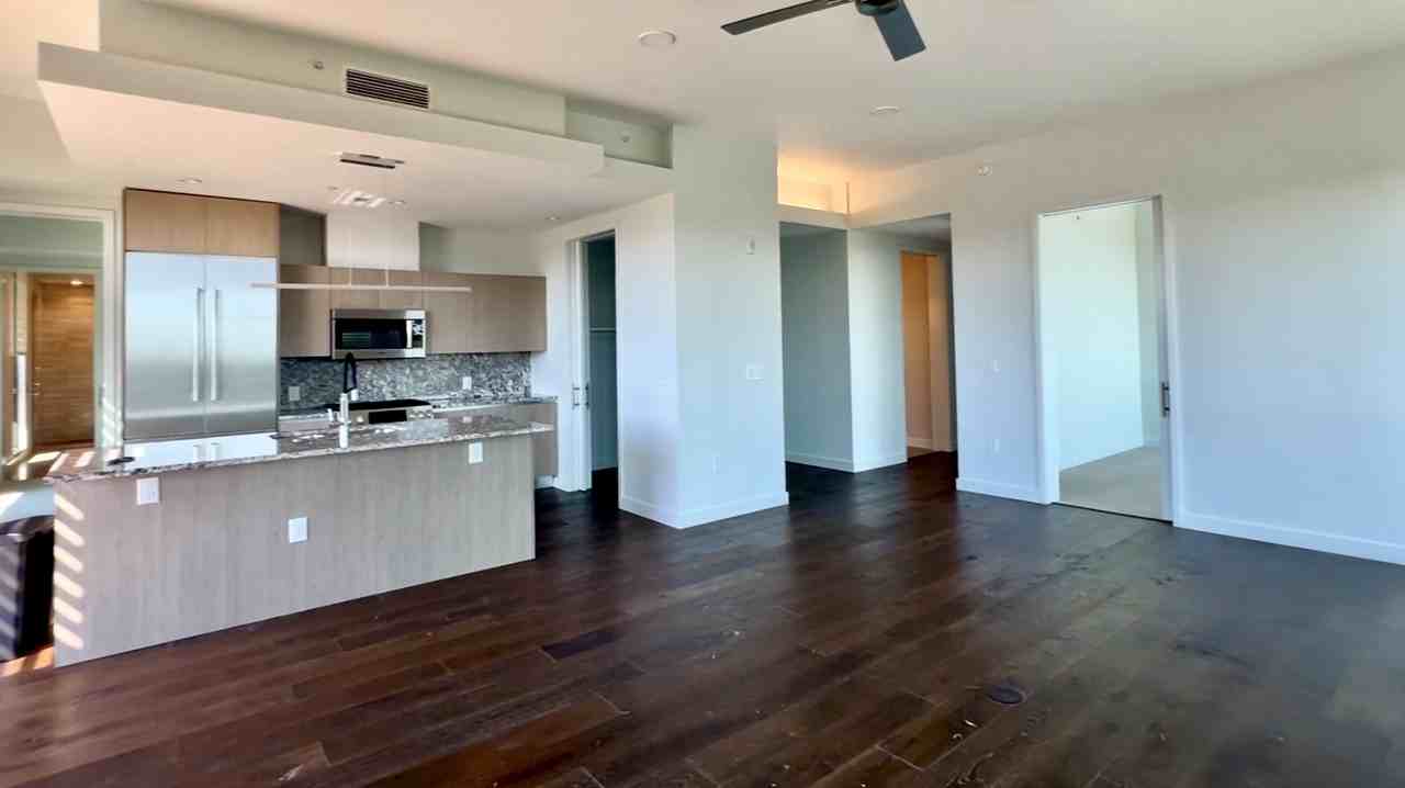 5605 Village Glen Dr #4401 - Photo 4 of 19