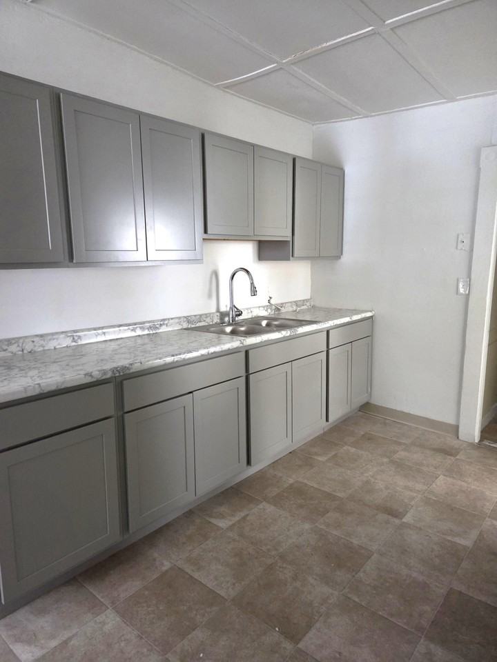 37 Belknap St #2 - Photo 4 of 10