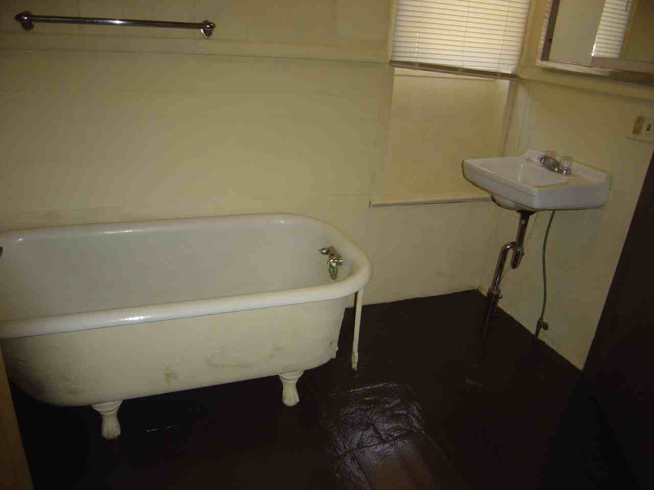 1216 Sheridan Ave #3 - Photo 4 of 7