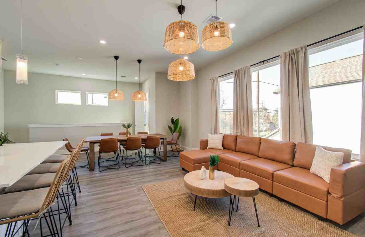 8320 Curry Rd #NA - Photo 7 of 29