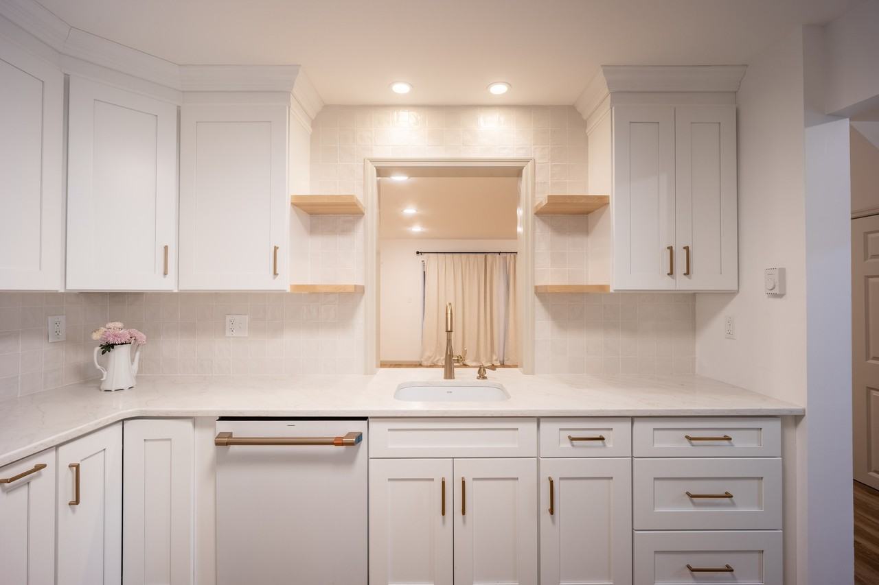 404 Chelsea Cv S - Photo 2 of 18