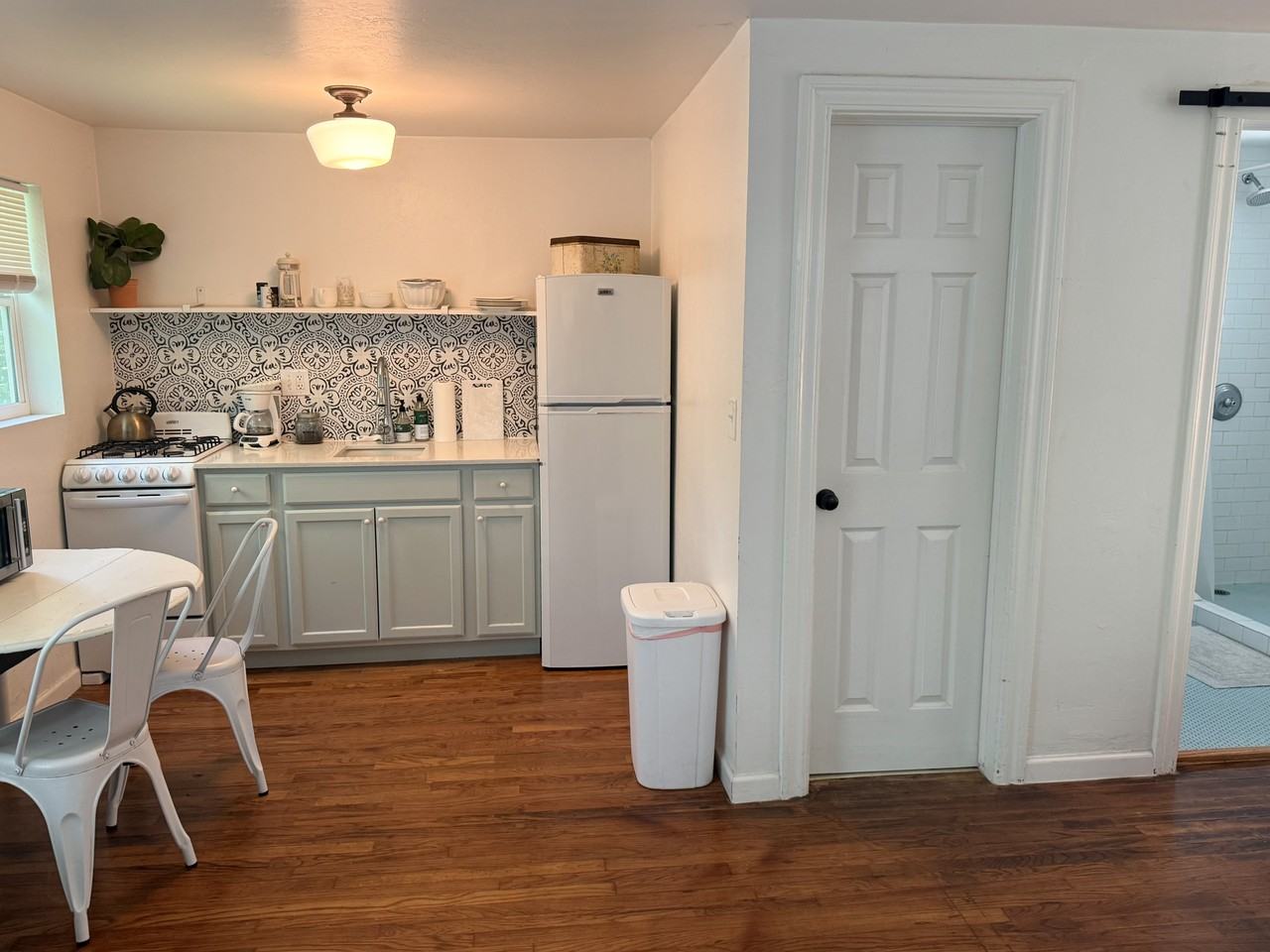 1714 Nw 15th St #C - Photo 2 of 6