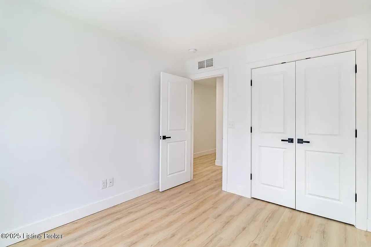 1322 S Preston St #NA - Photo 5 of 7