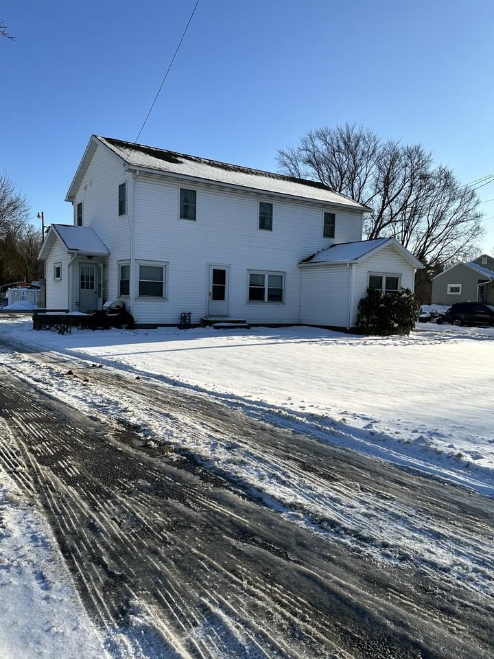 6821 W Lake Rd - Photo 2 of 2