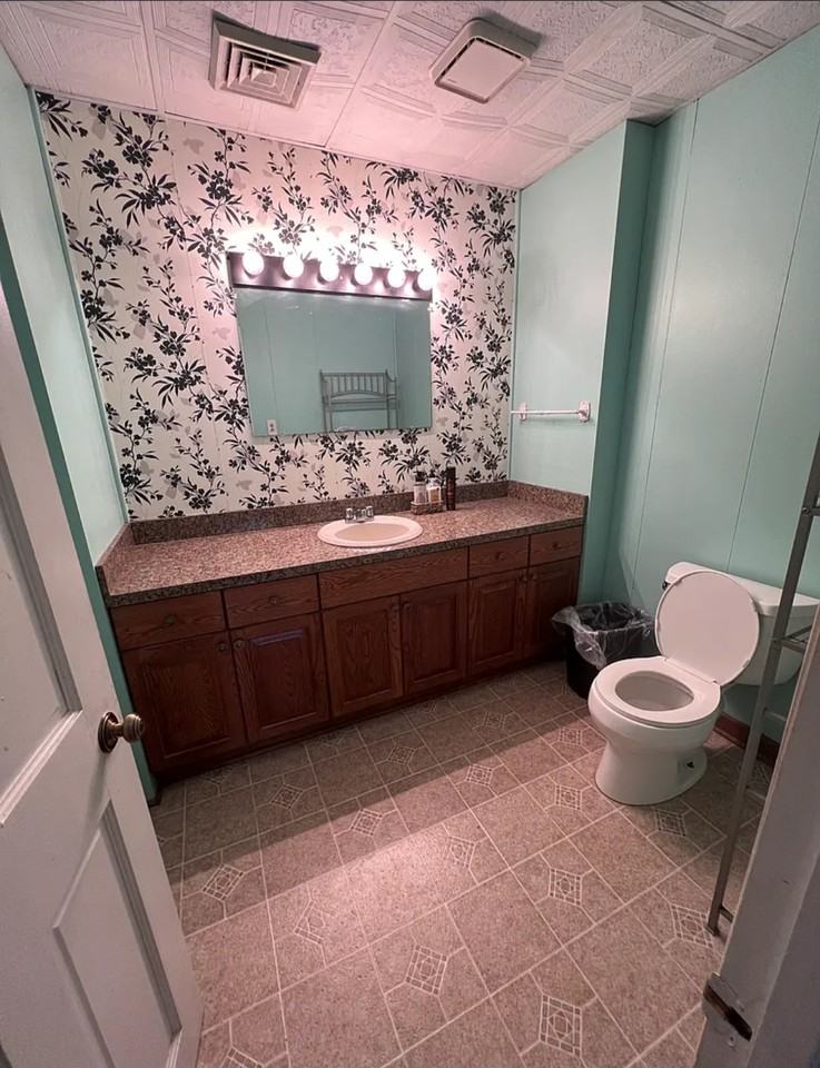 714 Freeman Rd #NA - Photo 5 of 7