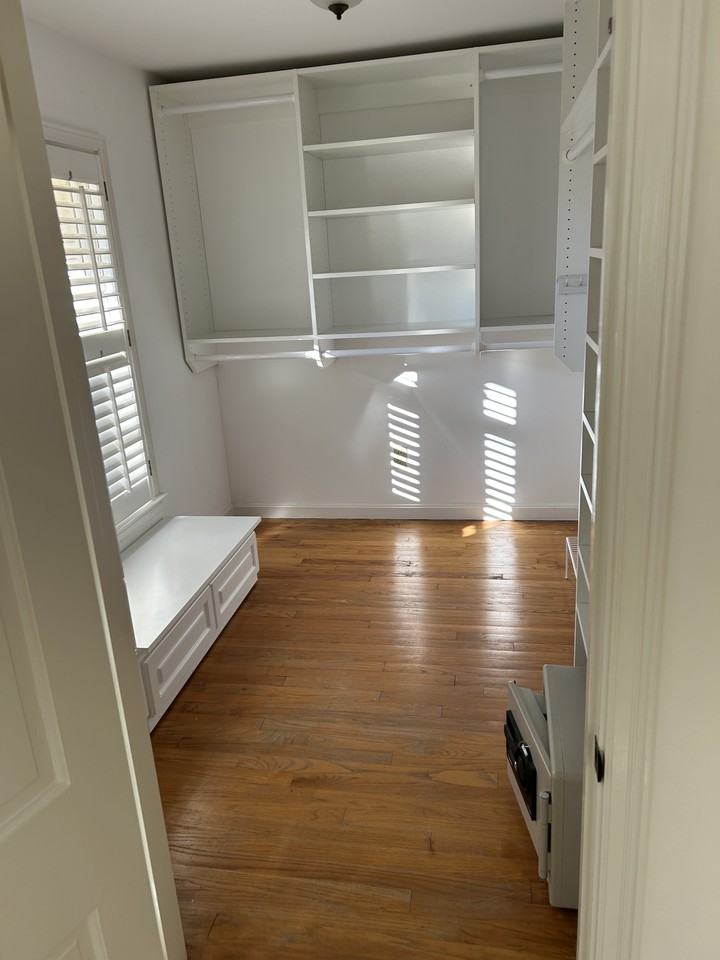 6035 Riverside Dr #NA - Photo 7 of 25