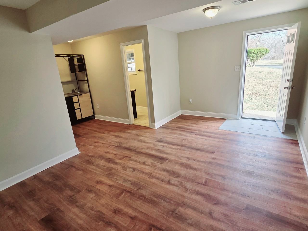 12118 Birchview Dr #BS - Photo 3 of 13