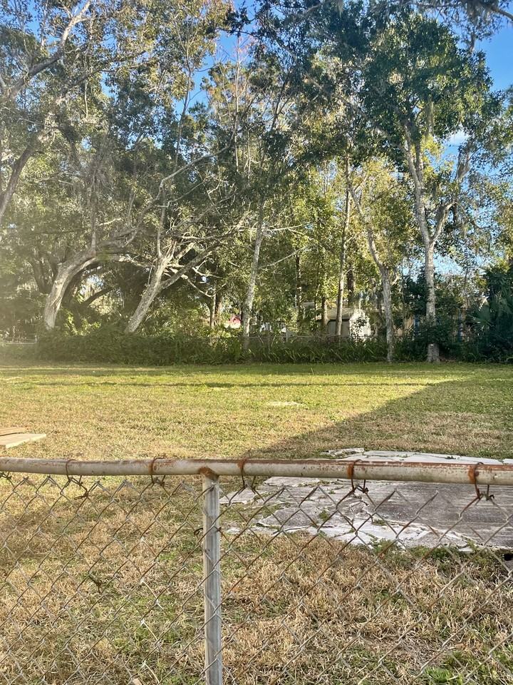 721 New York Ave #NA - Photo 3 of 11