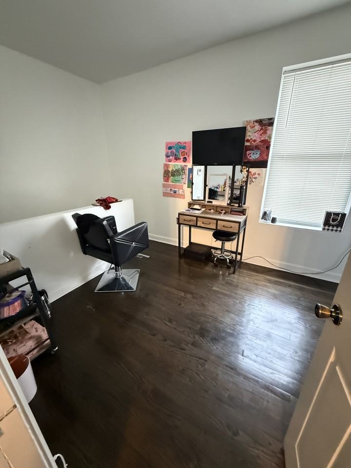 735 N Springfield Ave #1 - Photo 2 of 20