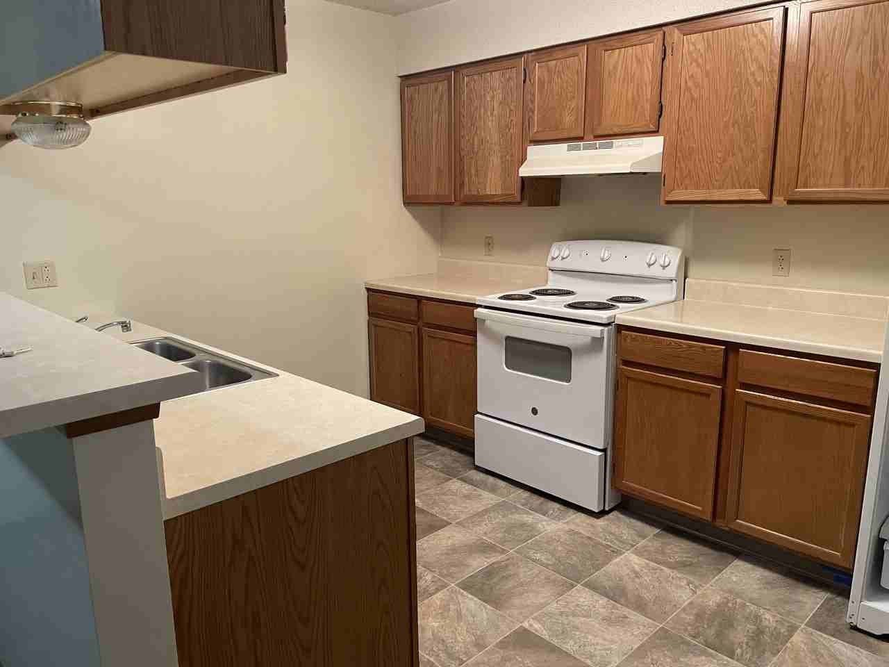 1411 Hennessey St #18 - Photo 3 of 8