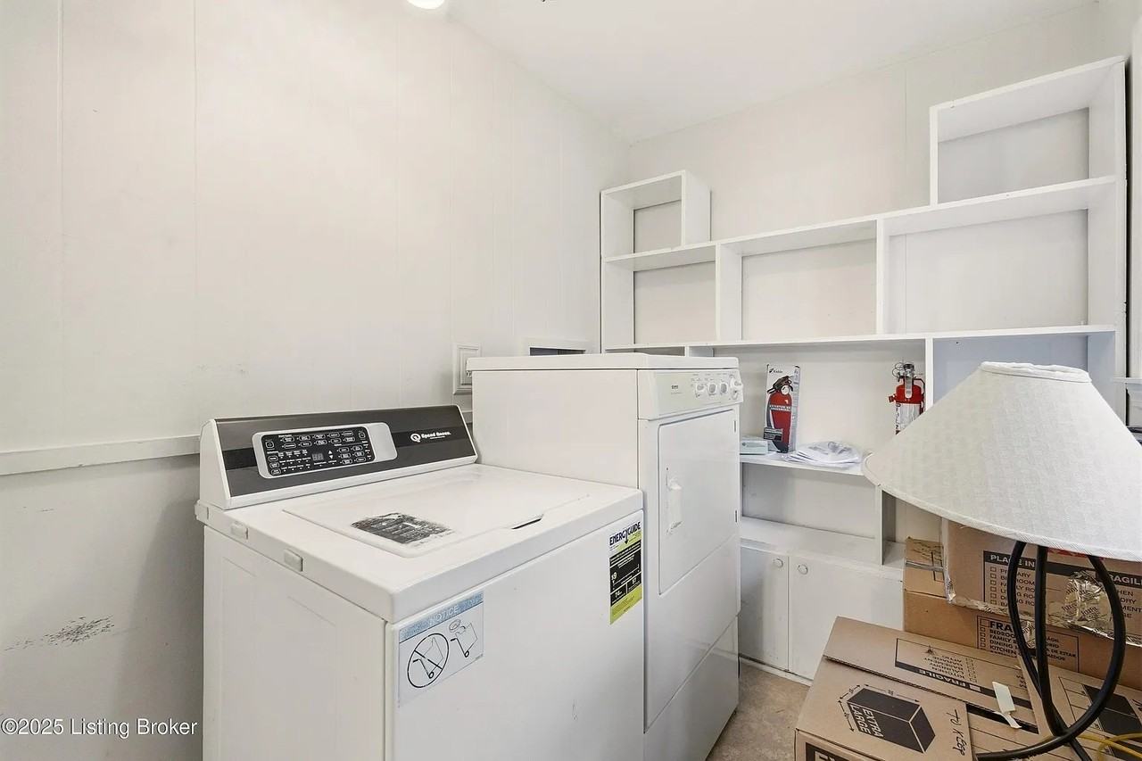 415 N Hite Ave #NA - Photo 4 of 20