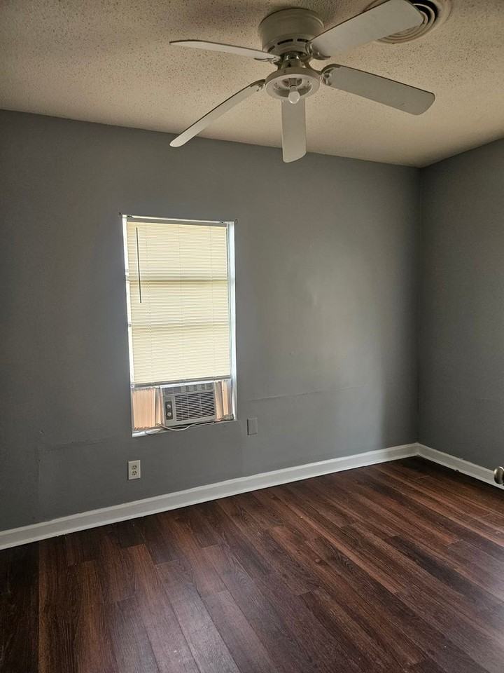 1612 May St - Photo 5 of 14