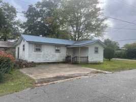 featured image of 400 N Dillard St #NA