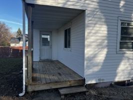 featured image of 844 3rd St #1-2