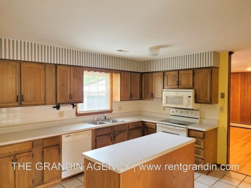 312 Homeplace Dr #1 - Photo 6 of 22