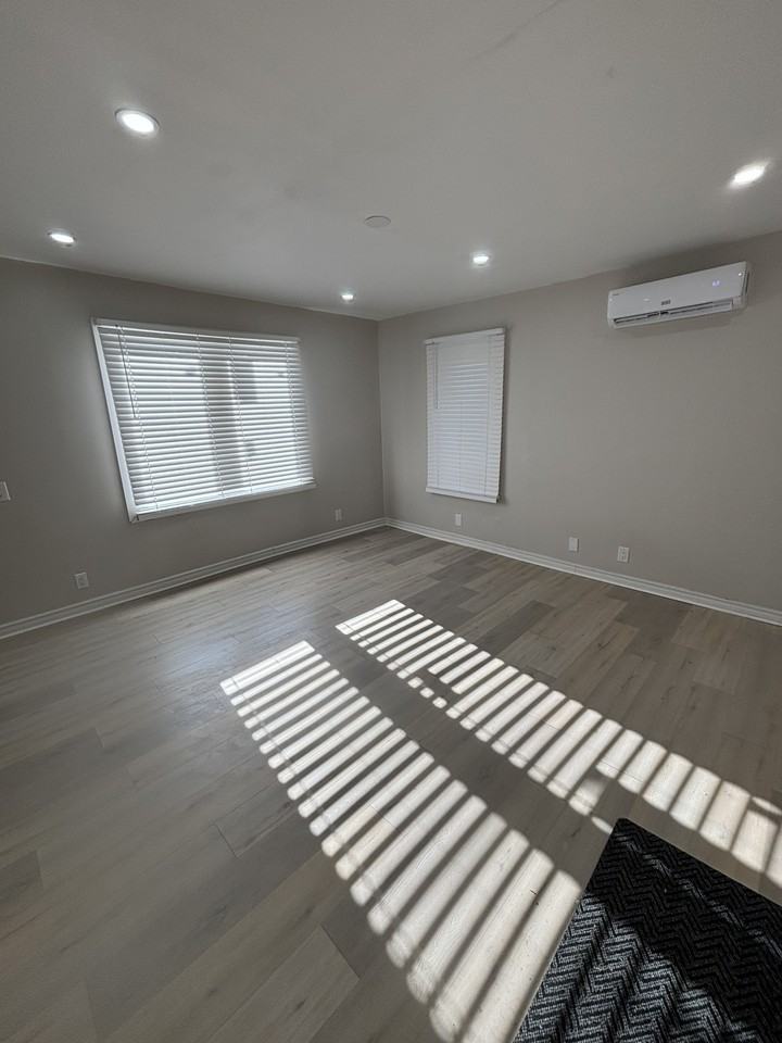 107 Brock St N #1MAIN - Photo 4 of 6