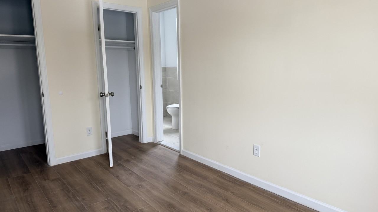 323 Amherst StThird Floor #3rdFL - Photo 5 of 9