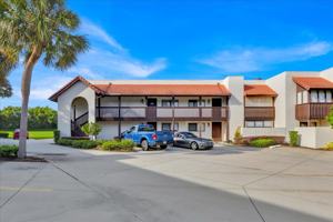 featured image of 4101 Village Ct #1